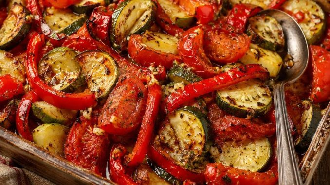 LEAN ZUCCHINI, PIMENTÓN Y TOMATES DEL HORNO – ¡plato de ayuno para lamer los dedos!