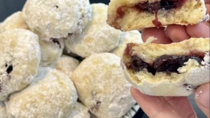PASTELES MAGROS EN 2 MINUTOS  con mermelada, ligera y muy sabrosa 