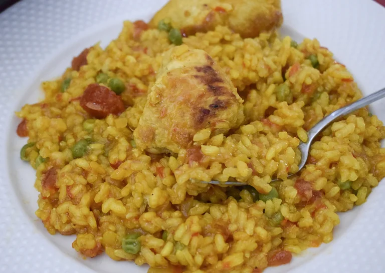 Arroz con Pollo y Verduras – Receta fácil y lista en 40 minutos